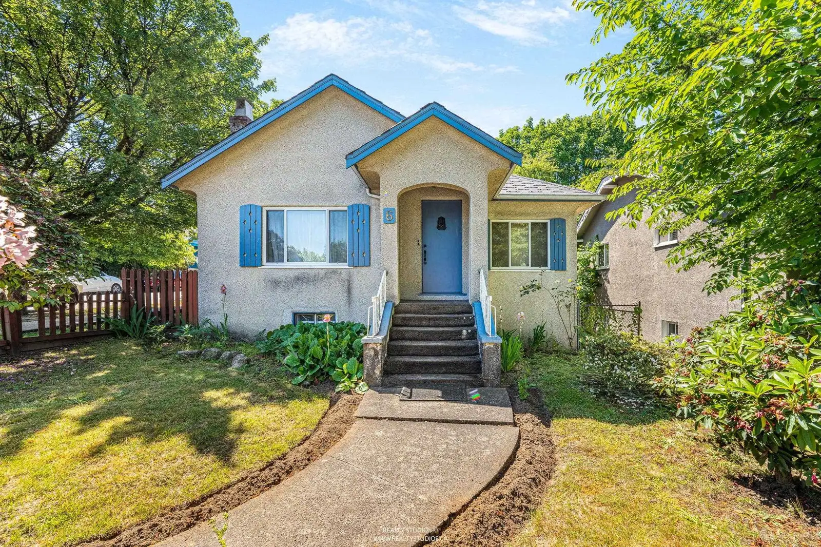 6 W KING EDWARD AVENUE, Vancouver BC V5Y 2H7