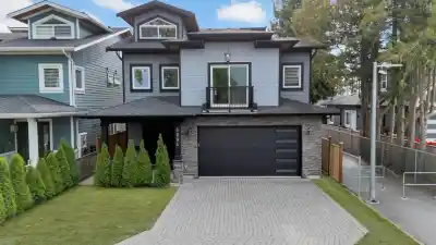 5094A BENTLEY DRIVE, Ladner BC V4K 4J9