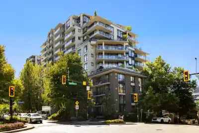 205 175 W 1ST STREET, North Vancouver BC V7M 3N9