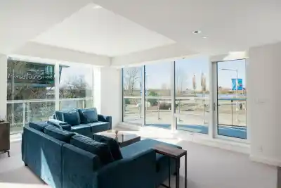 1 6611 PEARSON WAY, Richmond BC V7C 0C3