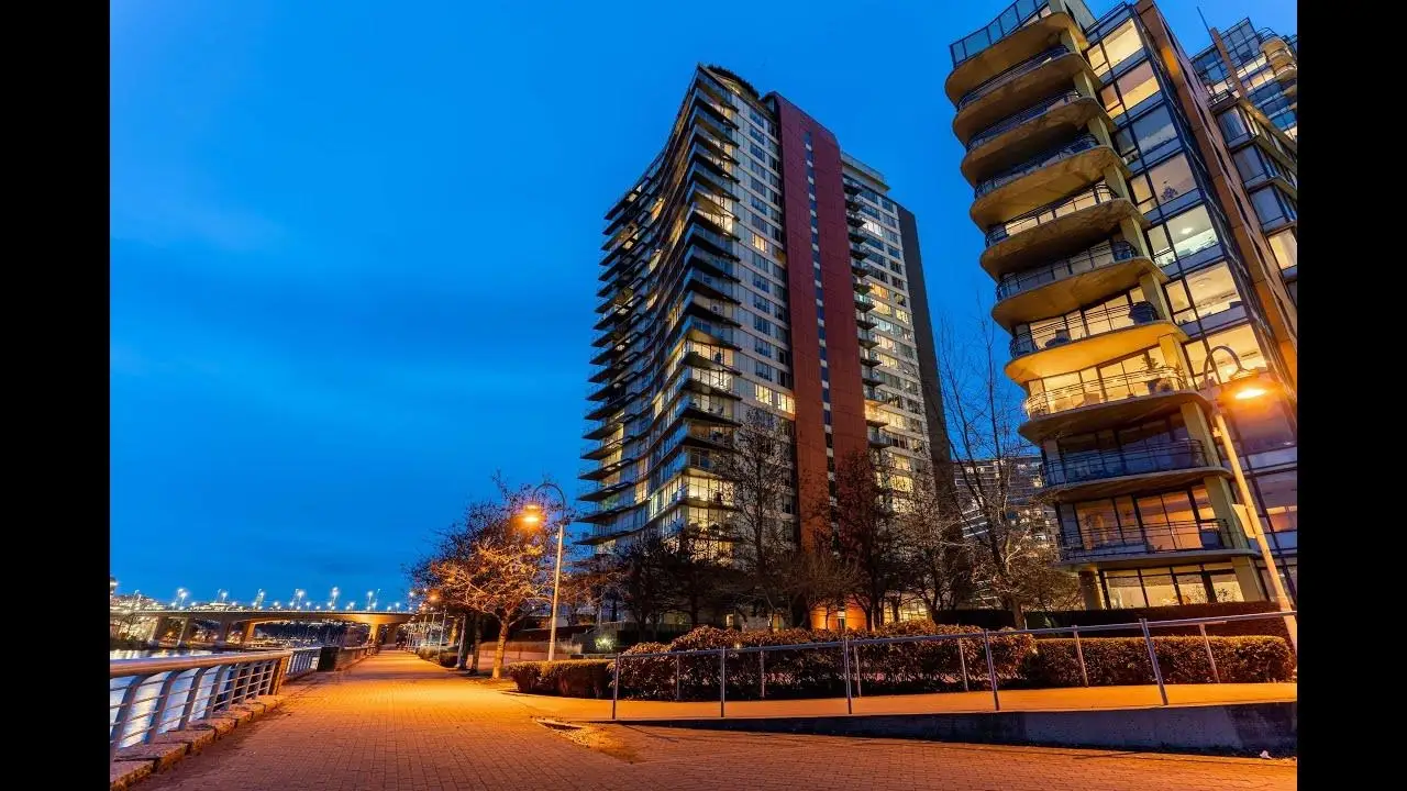 2705 8 SMITHE MEWS, Vancouver BC V6B 0A5
