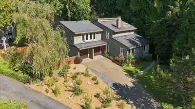 4151 FIRCREST PLACE, North Vancouver BC V7K 3A2
