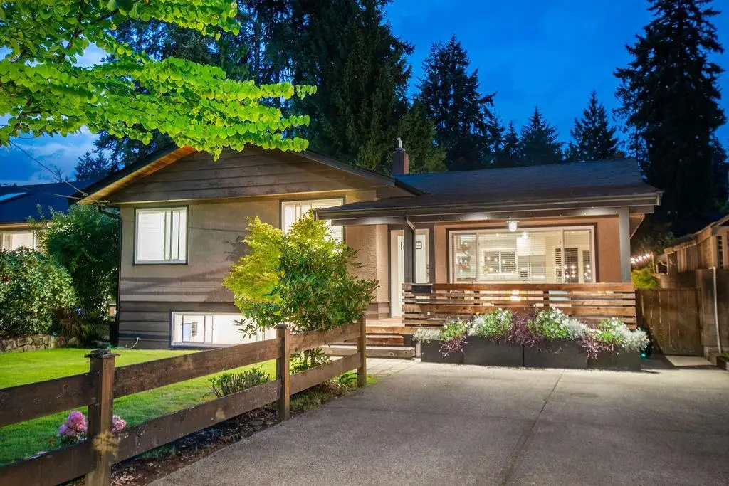 1218 W 22ND STREET, North Vancouver BC V7P 2G1