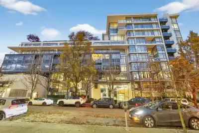 210 1777 W 7TH AVENUE, Vancouver BC V6J 0E5