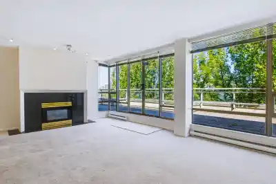 PH1 2438 HEATHER STREET, Vancouver BC V5Z 3H9