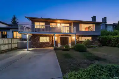9091 ASH STREET, Richmond BC V7A 2T5