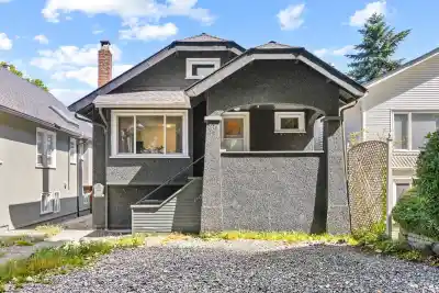 3279 W 11TH AVENUE, Vancouver BC V6K 2M9